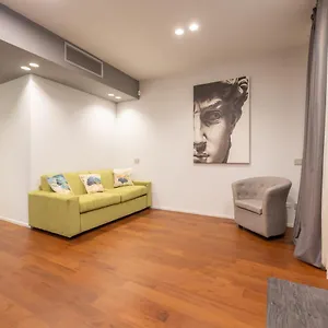 We - Broletto Boutique Milán